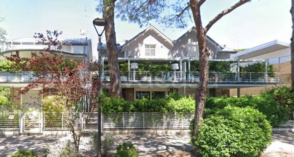 appartamento in vendita a Cervia in zona Milano Marittima