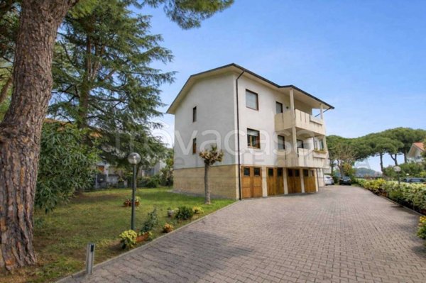 appartamento in vendita a Cervia in zona Pinarella