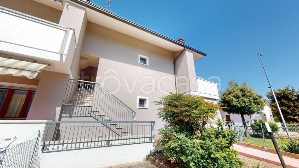 appartamento in vendita a Cervia in zona Pinarella