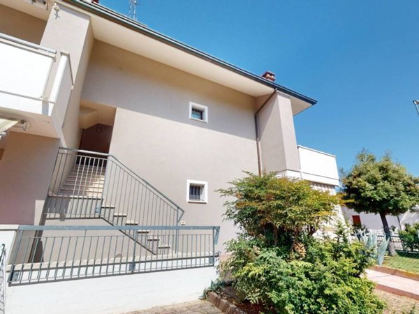 appartamento in vendita a Cervia in zona Pinarella