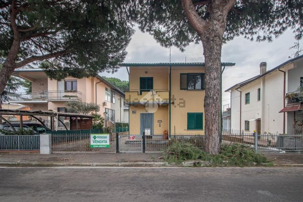 casa indipendente in vendita a Cervia