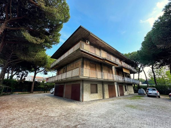appartamento in vendita a Cervia in zona Milano Marittima