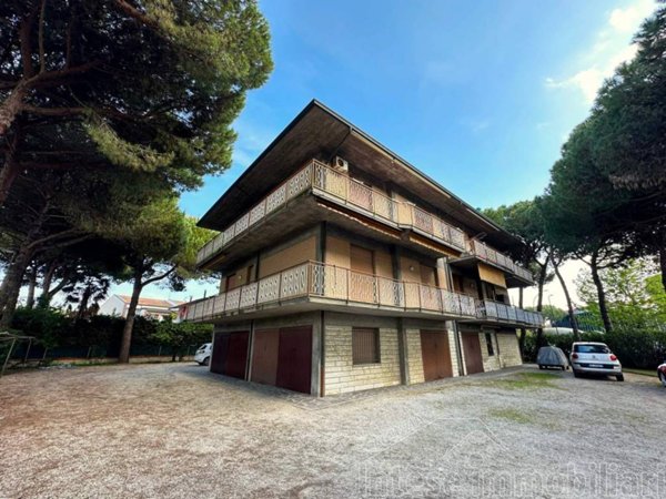 appartamento in vendita a Cervia in zona Milano Marittima
