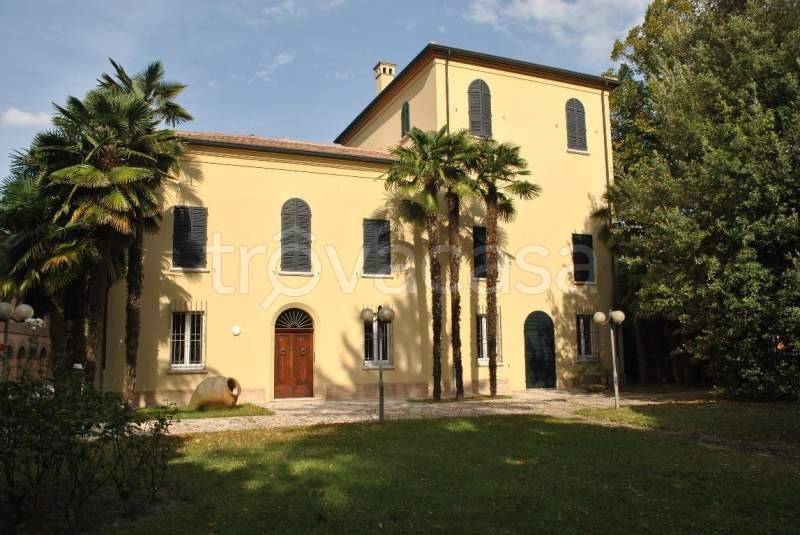 casa indipendente in vendita a Cervia