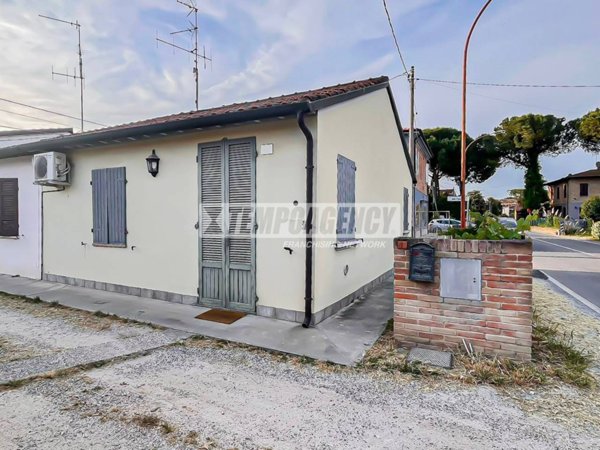 appartamento in vendita a Cervia in zona Castiglione di Cervia