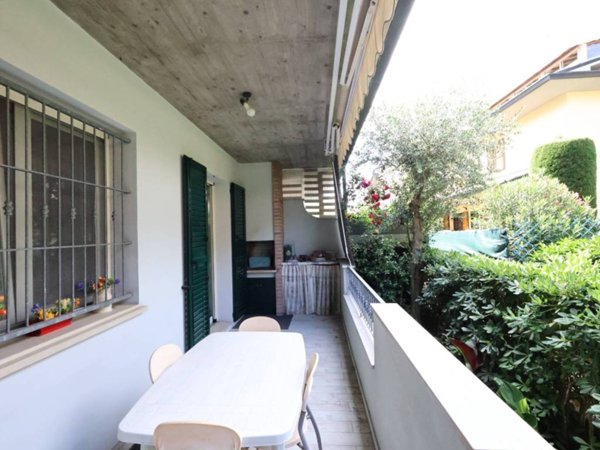 casa indipendente in vendita a Cervia in zona Pinarella