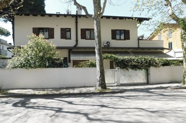 appartamento in vendita a Cervia in zona Milano Marittima
