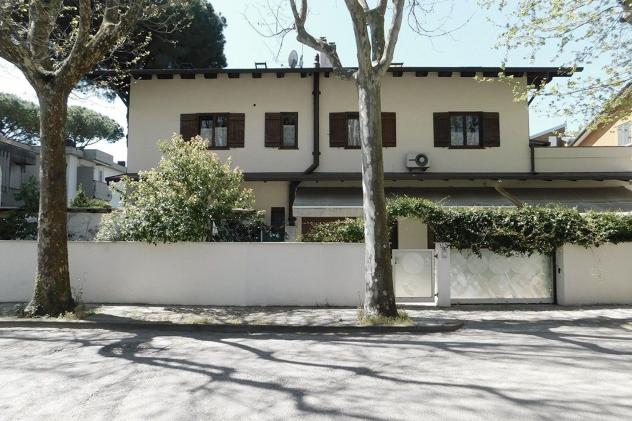 appartamento in vendita a Cervia in zona Milano Marittima