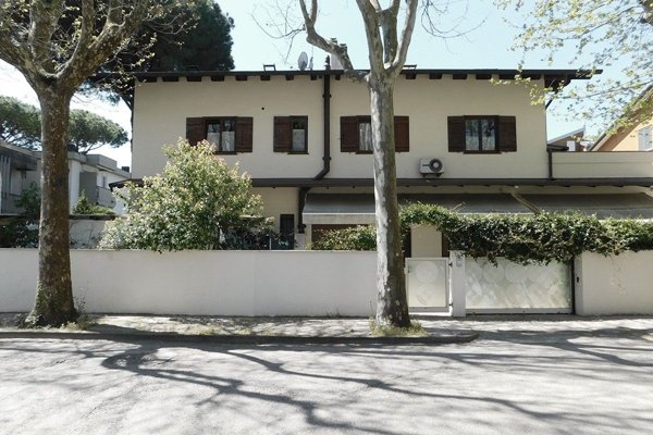 appartamento in vendita a Cervia in zona Milano Marittima