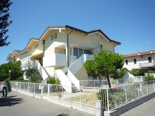 appartamento in vendita a Cervia in zona Pinarella