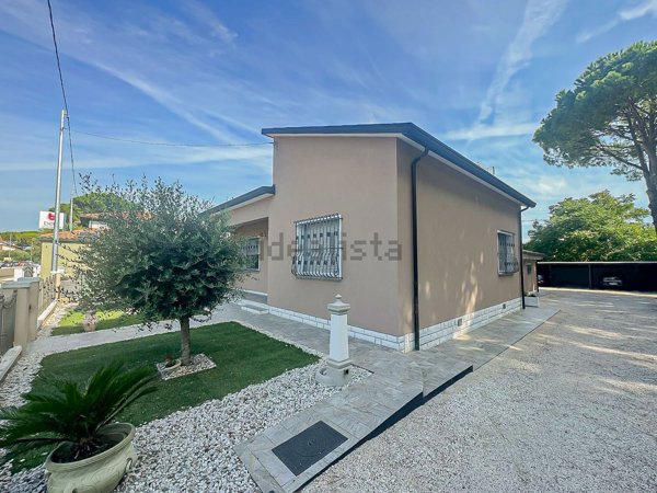 casa indipendente in vendita a Cervia in zona Pisignano