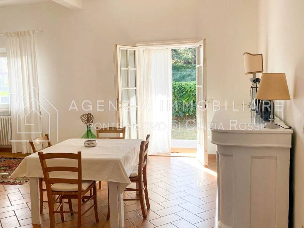 casa indipendente in vendita a Cervia