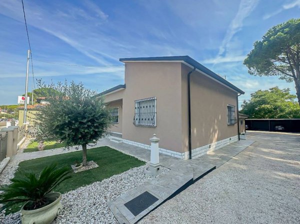 casa indipendente in vendita a Cervia in zona Pisignano