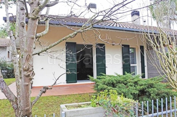 casa indipendente in vendita a Cervia in zona Terme