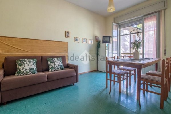 appartamento in vendita a Cervia in zona Pinarella