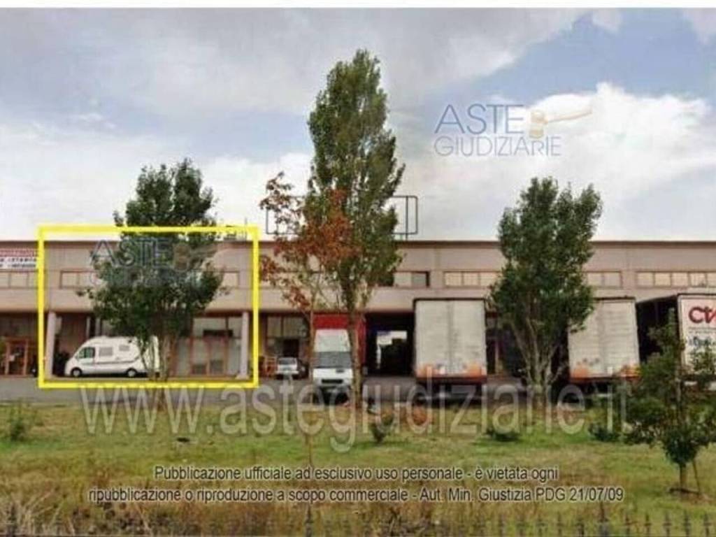 locale commerciale in vendita a Cervia