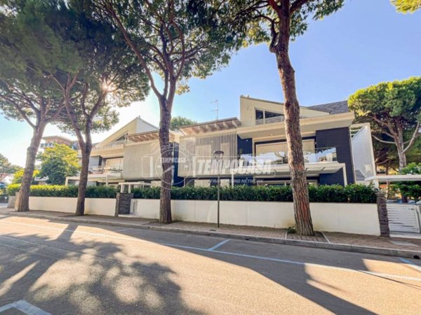 appartamento in vendita a Cervia in zona Pinarella