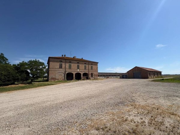casa indipendente in vendita a Cervia in zona Villa Inferno