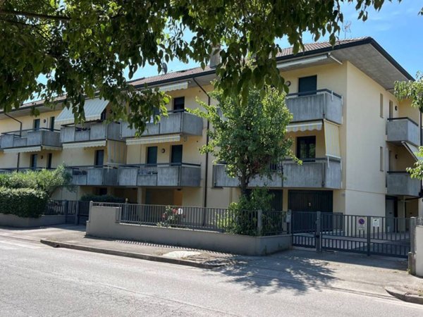 appartamento in vendita a Cervia in zona Pinarella