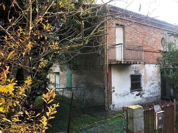 casa indipendente in vendita a Cervia in zona Terme