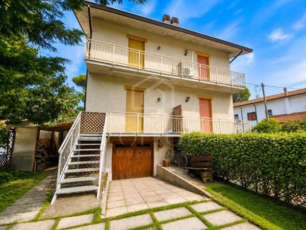 casa indipendente in vendita a Cervia in zona Terme