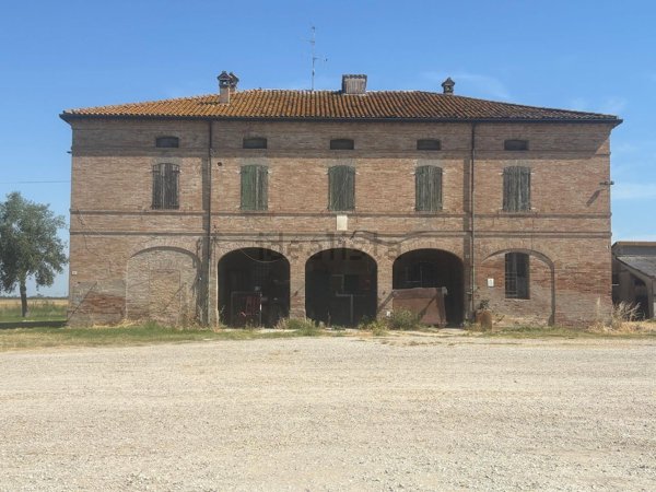 casa indipendente in vendita a Cervia in zona Terme