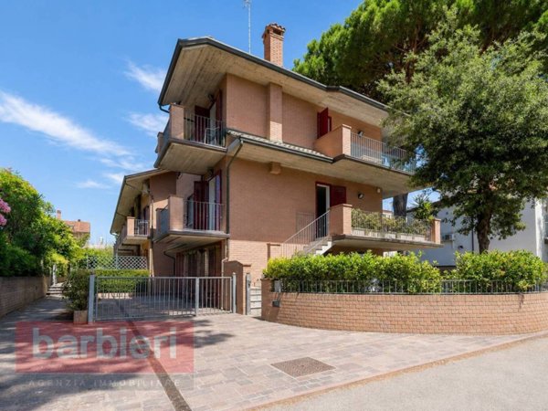 casa indipendente in vendita a Cervia