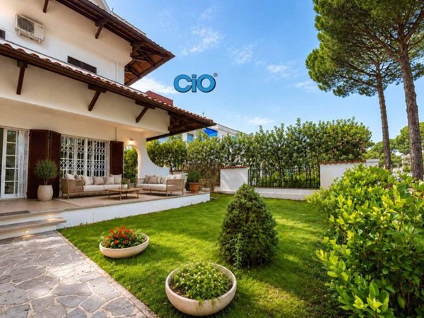 casa indipendente in vendita a Cervia in zona Milano Marittima