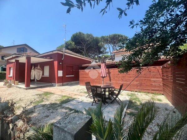 casa indipendente in vendita a Cervia in zona Milano Marittima
