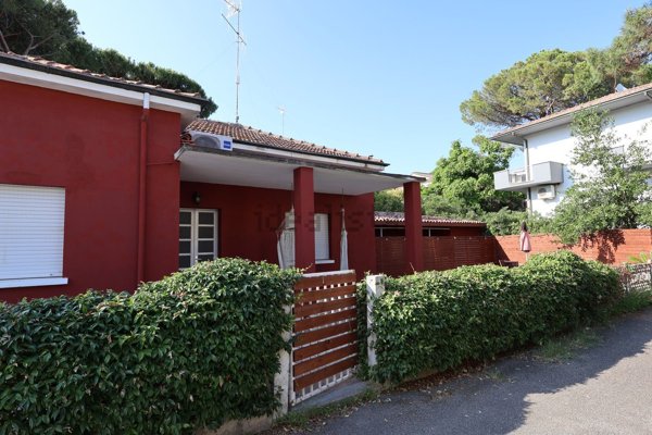 casa indipendente in vendita a Cervia in zona Milano Marittima