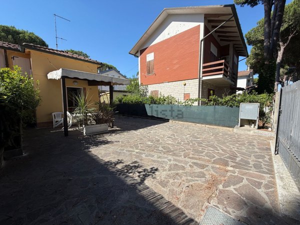 casa indipendente in vendita a Cervia