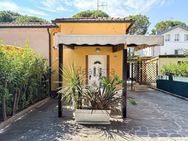 casa indipendente in vendita a Cervia