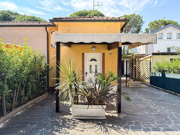 casa indipendente in vendita a Cervia