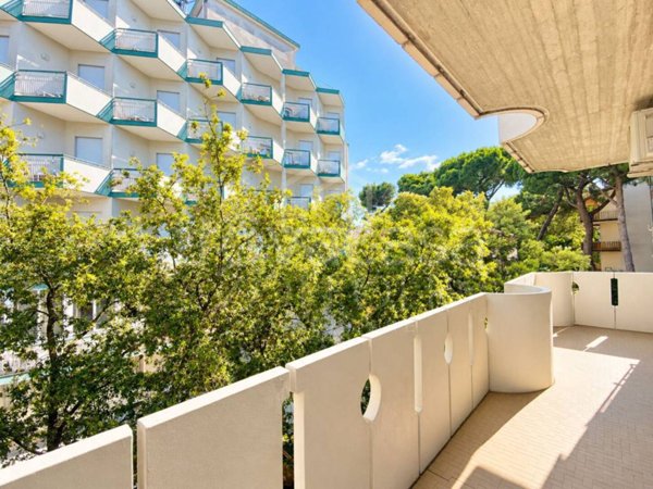 appartamento in vendita a Cervia in zona Milano Marittima