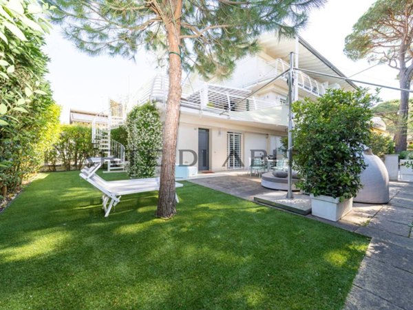 appartamento in vendita a Cervia in zona Milano Marittima