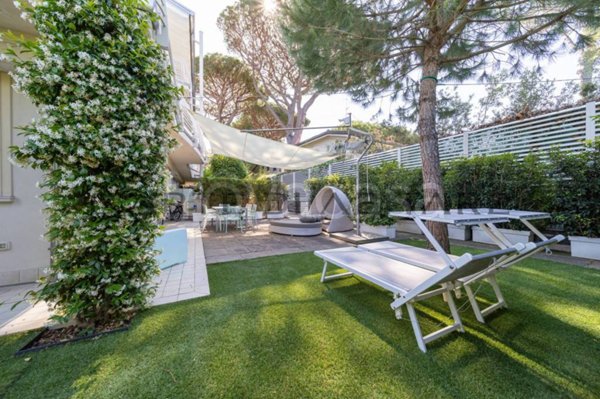 appartamento in vendita a Cervia in zona Milano Marittima