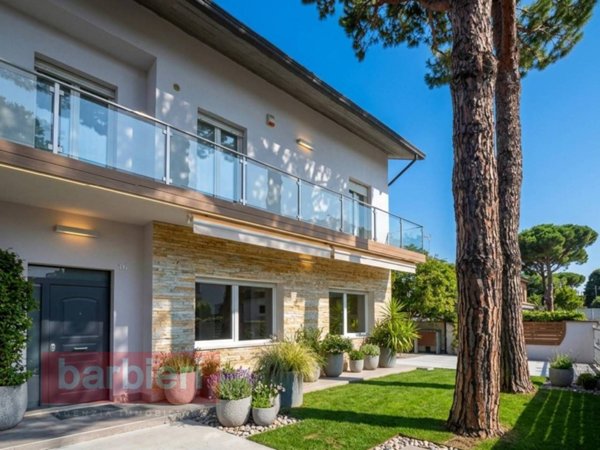 casa indipendente in vendita a Cervia in zona Terme