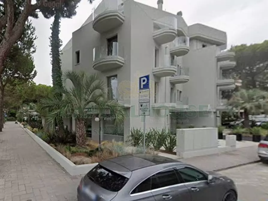 negozio in vendita a Cervia in zona Milano Marittima