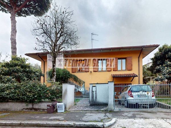 casa indipendente in vendita a Cervia