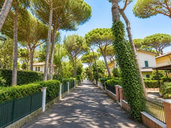 appartamento in vendita a Cervia in zona Milano Marittima