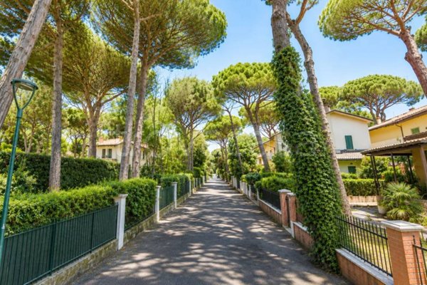 appartamento in vendita a Cervia in zona Milano Marittima