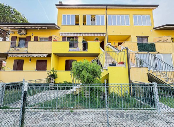 casa indipendente in vendita a Cervia in zona Pisignano