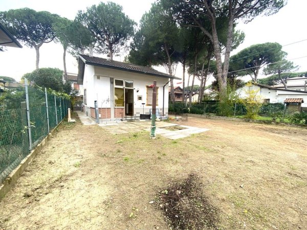 casa indipendente in vendita a Cervia in zona Milano Marittima