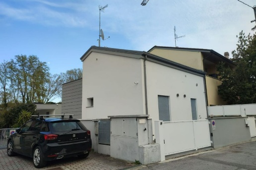 casa indipendente in vendita a Cervia