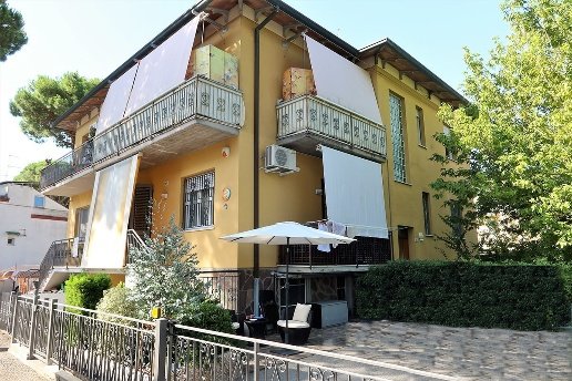 appartamento in vendita a Cervia in zona Pinarella