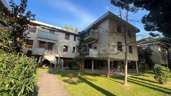 appartamento in vendita a Cervia in zona Pinarella