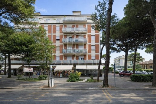 appartamento in vendita a Cervia in zona Milano Marittima