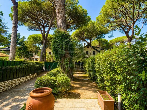 casa indipendente in vendita a Cervia