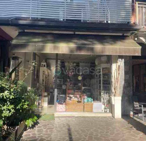 negozio in vendita a Cervia in zona Milano Marittima