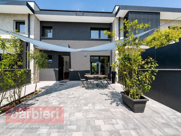 casa indipendente in vendita a Cervia in zona Terme